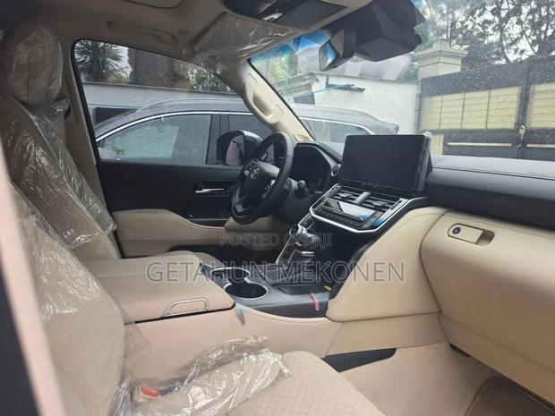 Toyota Land Cruiser 2025 Black