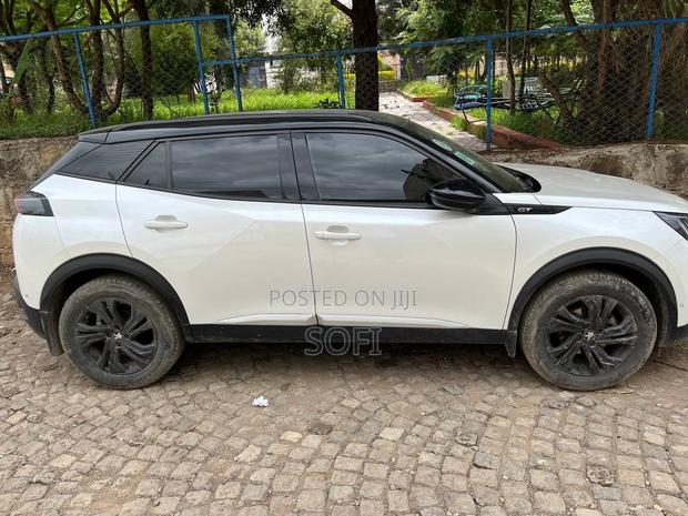 Peugeot 2008 2022 White