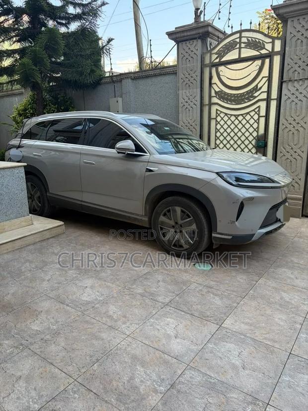 New BYD Sealion 7 DM 1.5 Hybrid AWD 2025 Gold