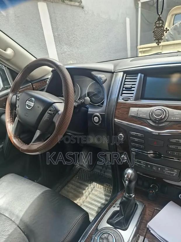Nissan Patrol 2017 Blue