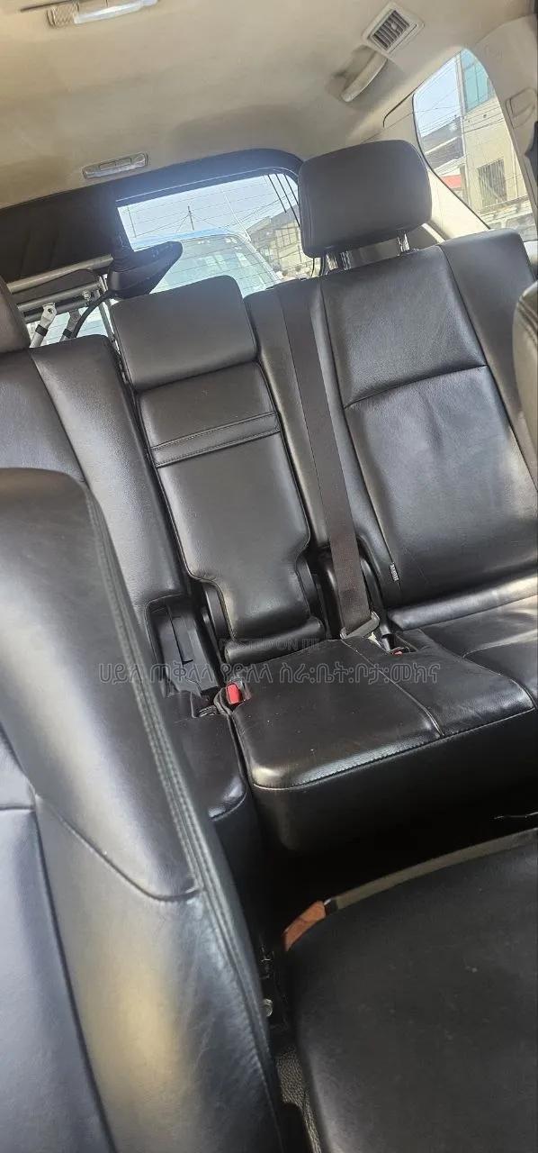 Toyota Land Cruiser Prado 2014 Gray