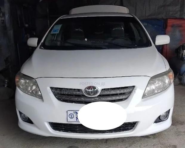 Toyota Corolla 2011 White