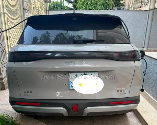 New BYD Sealion 7 DM 2025 Gold