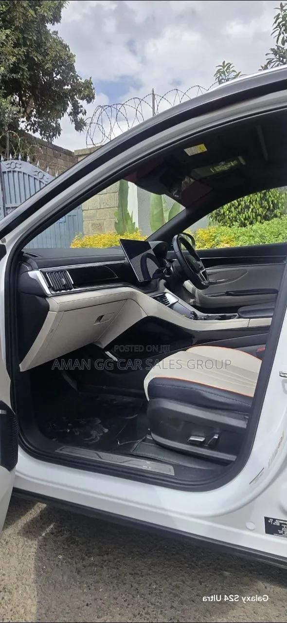 BYD Song Plus 2025 White