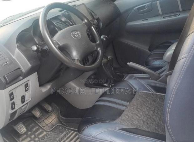 Toyota Hilux 2007 White