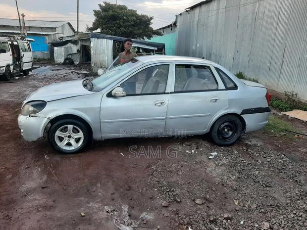 Lifan 520 2011 Silver