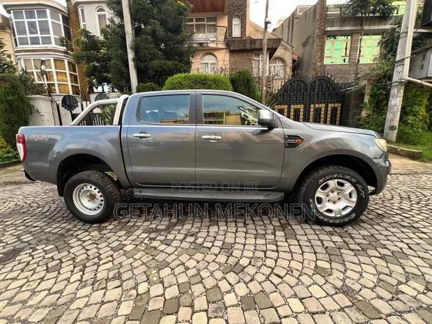 Ford Ranger 2015 Gray