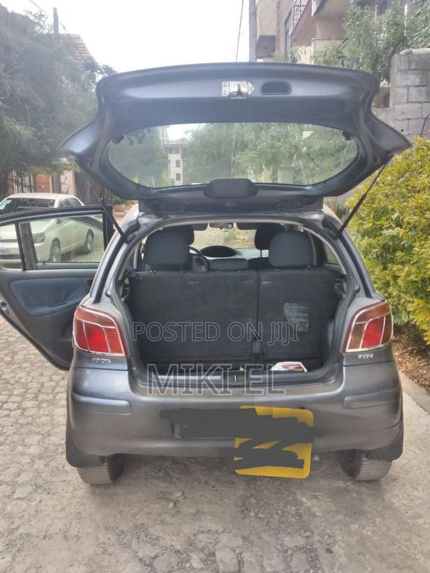 Toyota Vitz 1.3 AWD 5dr 2005 Gray