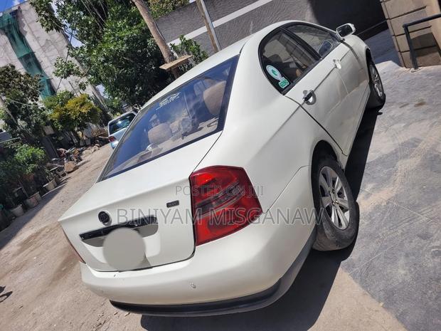 Lifan Abay 2012 White
