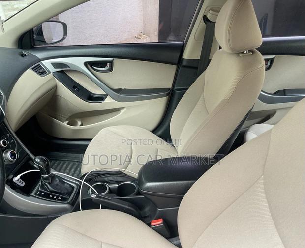 Hyundai Elantra 2014 Silver