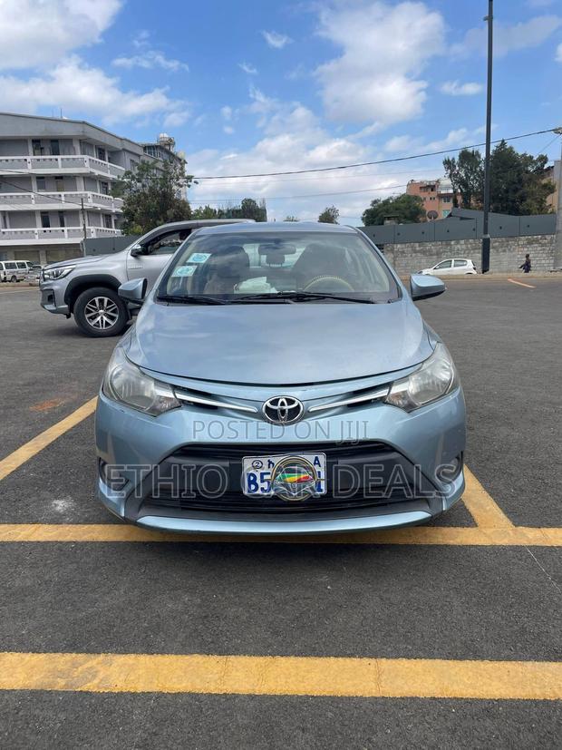 Toyota Yaris 2015 Blue