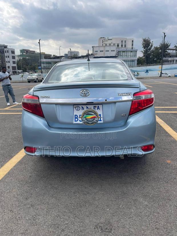 Toyota Yaris 2015 Blue