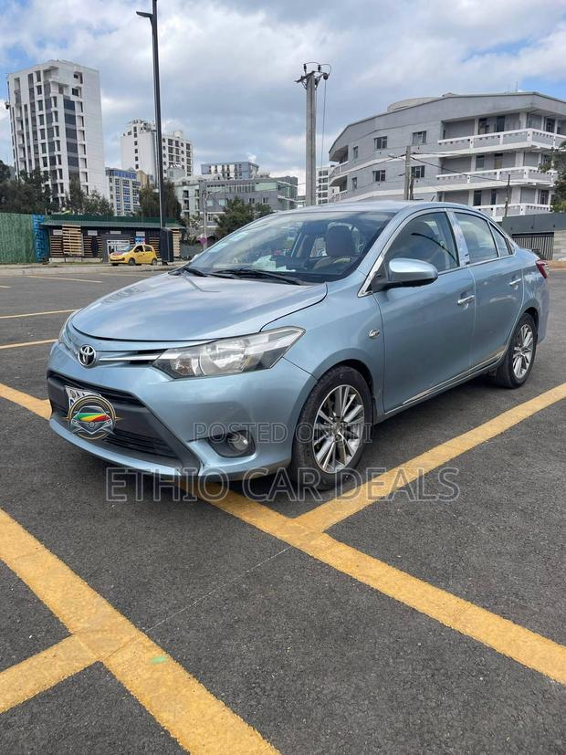 Toyota Yaris 2015 Blue