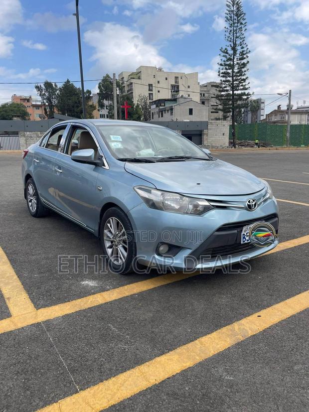 Toyota Yaris 2015 Blue