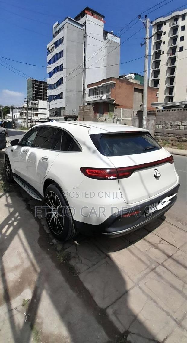 Mercedes-Benz EQC EQC400 4MATIC 2022 White
