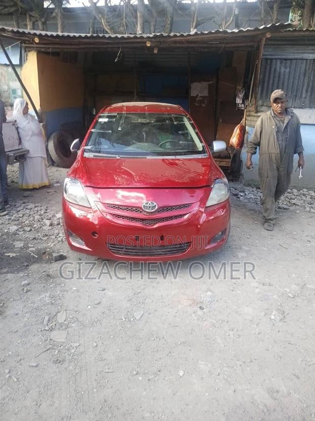Toyota Yaris 2008 Red