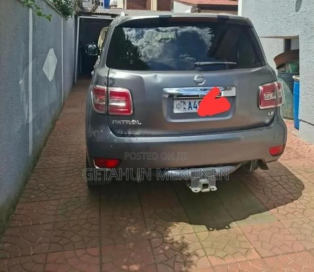 Nissan Patrol 2014 Gold