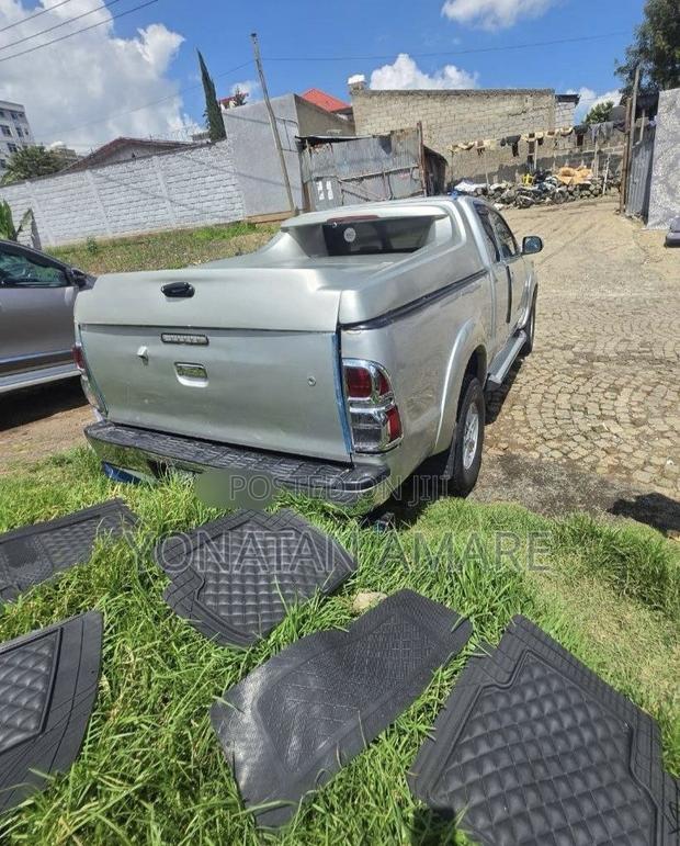 Toyota Hilux 2012