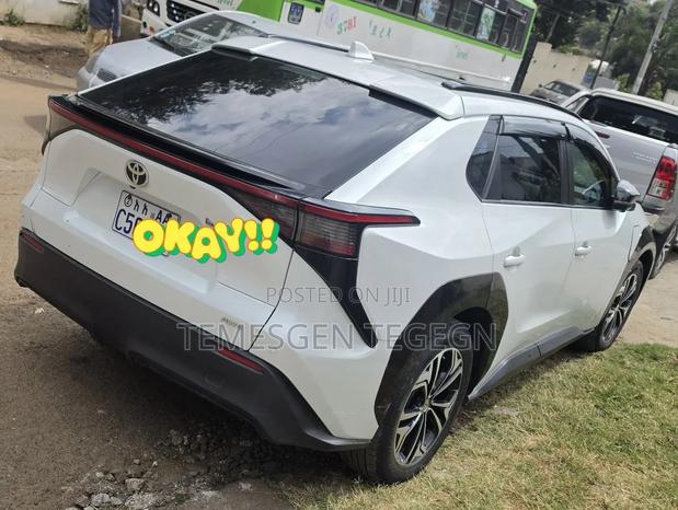 Toyota bZ4X 2023 White