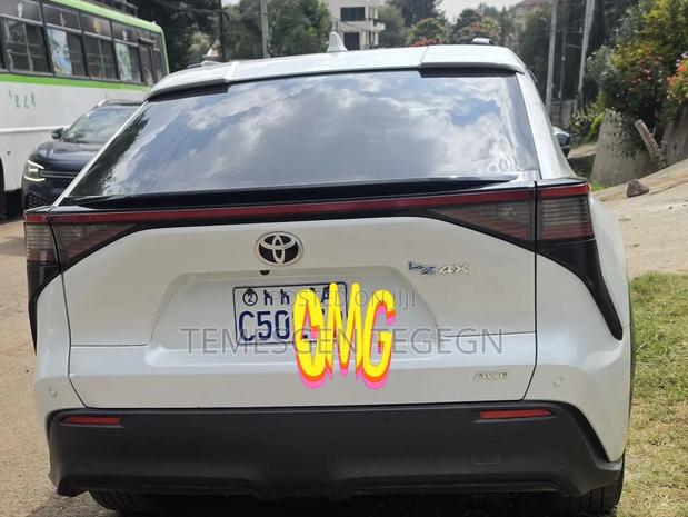 Toyota bZ4X 2023 White