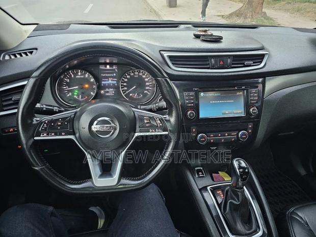 Nissan Qashqai 2018 Gray