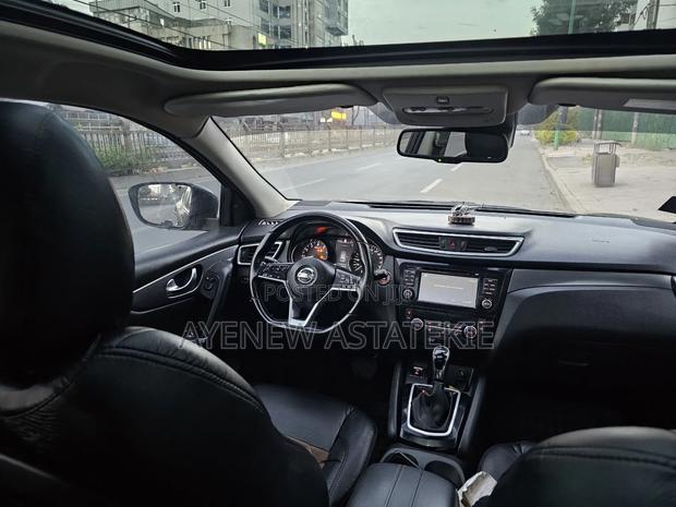 Nissan Qashqai 2018 Gray