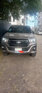 Toyota Hilux 2020 Gray for sale