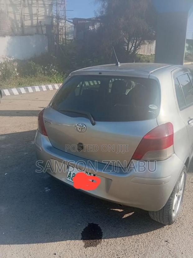 Toyota Hilux 2020 Gray