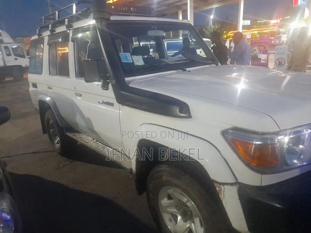 Toyota Land Cruiser 2020 White