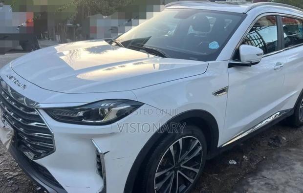 Jetour X70 Plus 2022 White