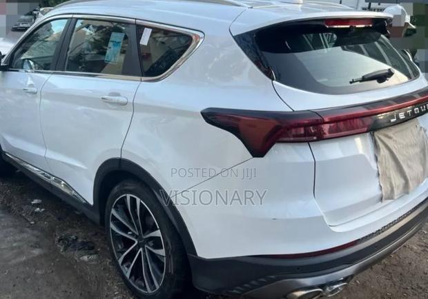 Jetour X70 Plus 2022 White