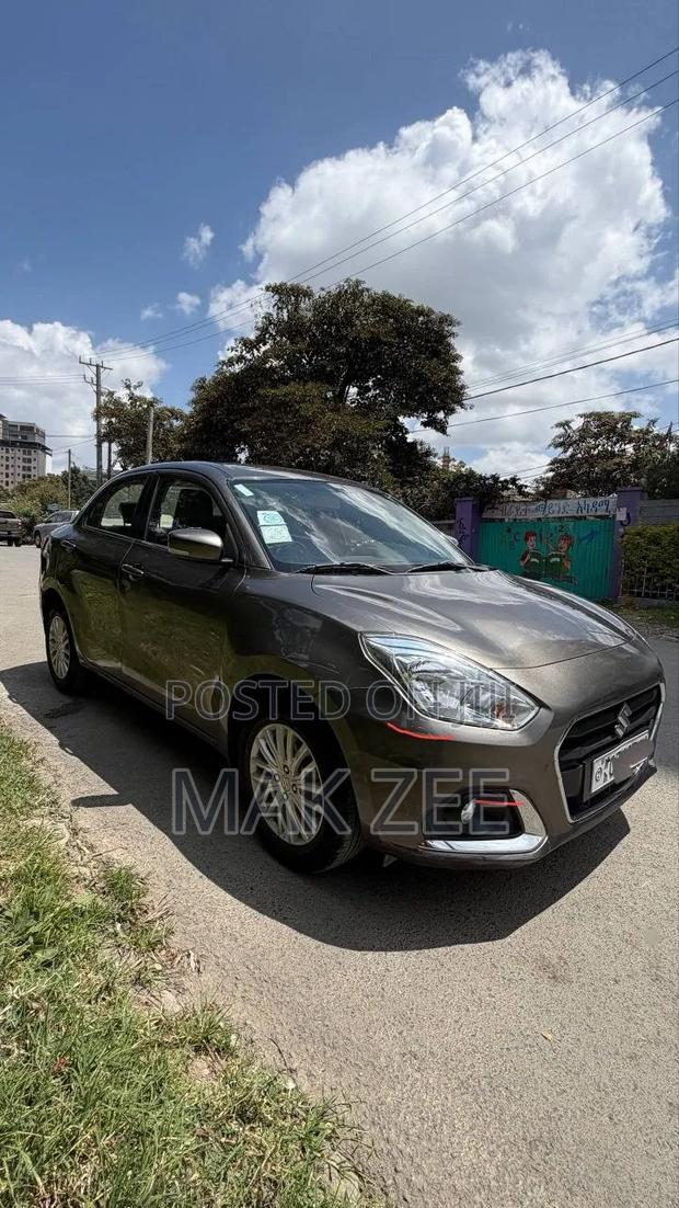 Suzuki Dzire 2022 Silver