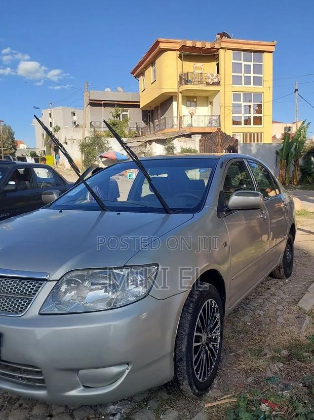 Toyota Corolla 1.4 C 2005 Gold