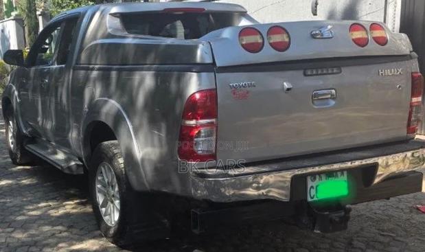 Toyota Hilux 2015 Silver