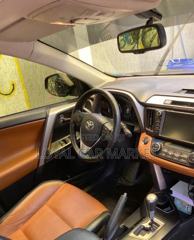 Toyota RAV4 2018 Black