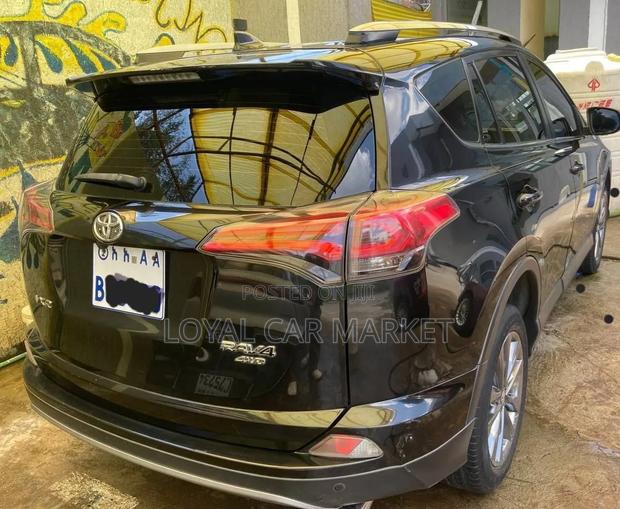 Toyota RAV4 2018 Black