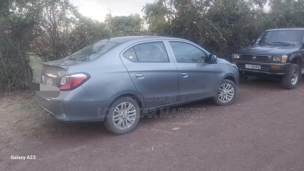 Mitsubishi Attrage 2021 Gray