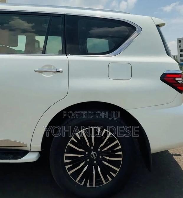 Nissan Patrol 2017 Off white