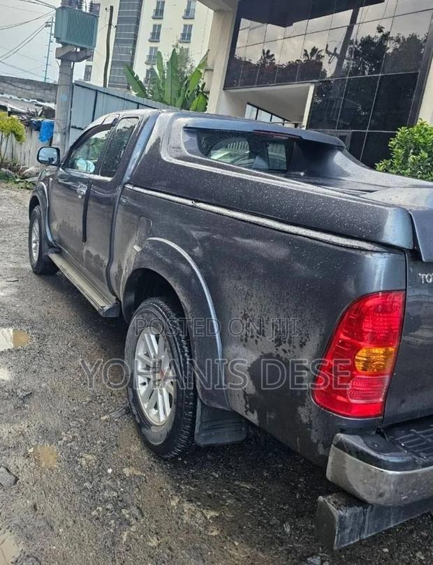 Toyota Hilux 2007 Green