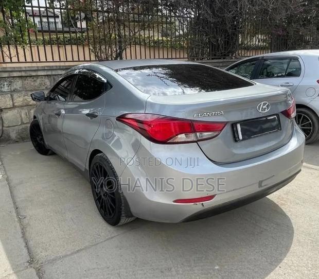 Hyundai Elantra 2014 Silver