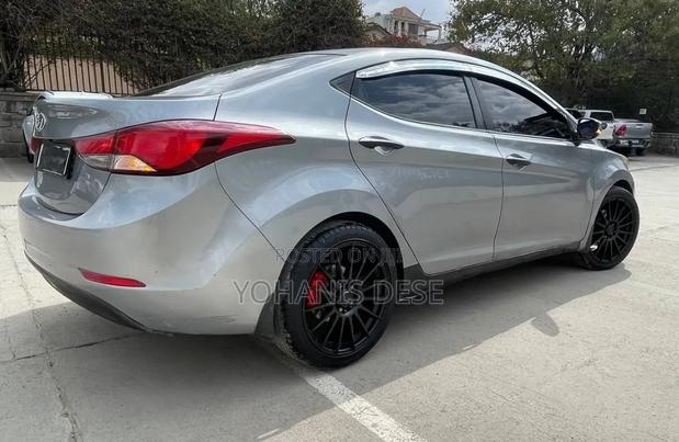 Hyundai Elantra 2014 Silver