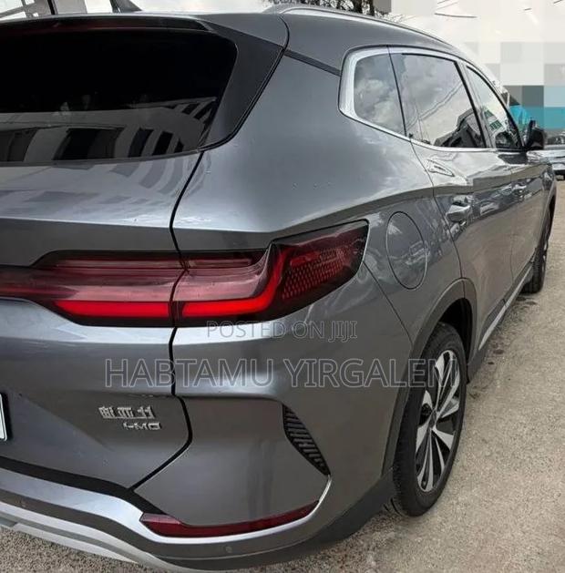 BYD Song Plus 2024 Gray