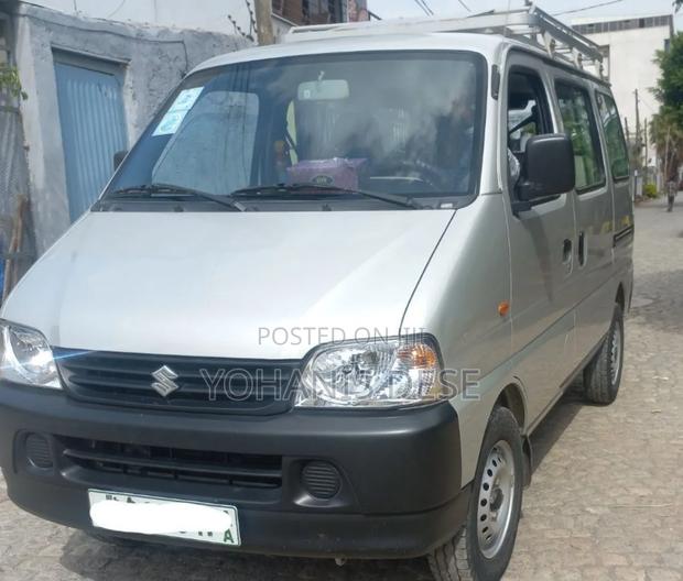 Suzuki Eeco 2024 Silver