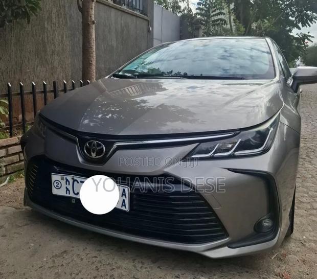 Toyota Corolla 2022 Gray