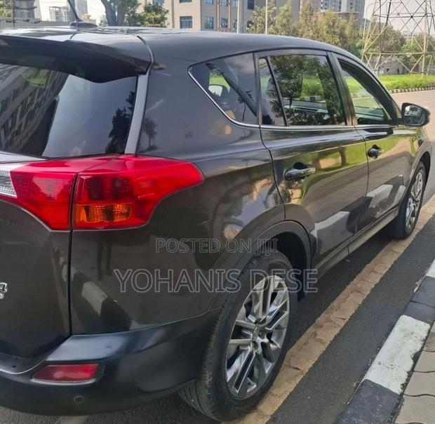 Toyota RAV4 2015 Brown