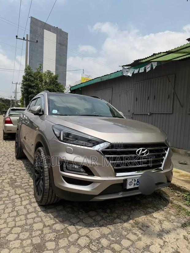 Hyundai Tucson 2020 Gold