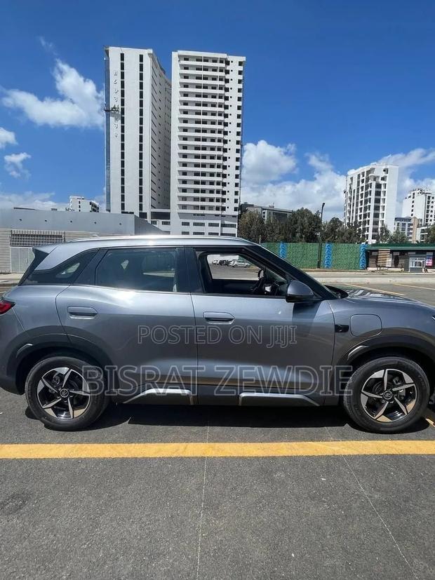 BYD Yuan Up 2025 Gray