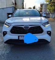 Toyota Highlander LE 2022 White for sale