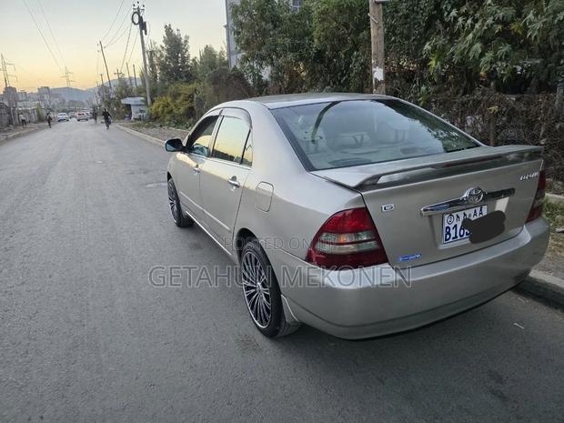 Toyota Corolla 2003 Gold