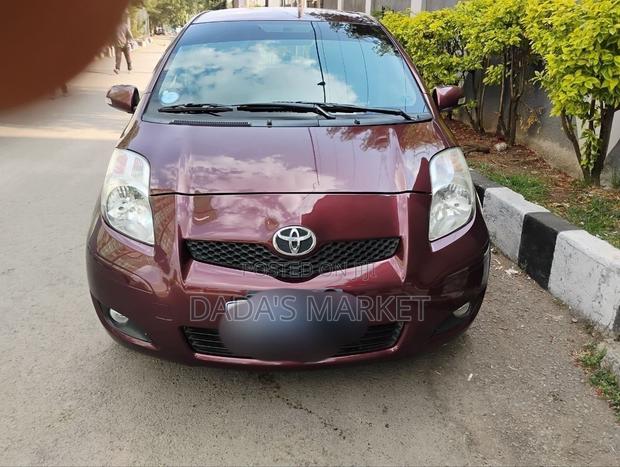 Toyota Yaris 2010 Burgundy